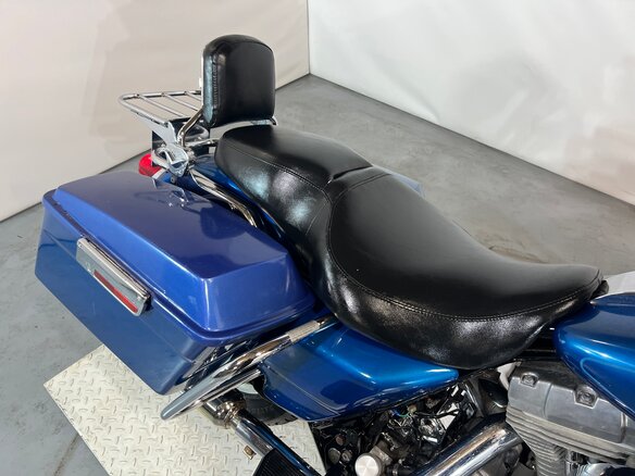 2006 Harley-Davidson Electra Glide, синий, 510000 рублей - вид 9