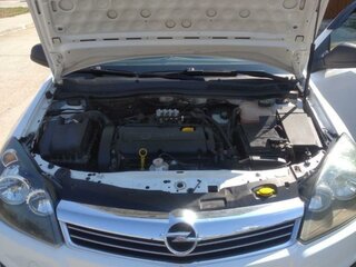 2013 Opel Astra H Рестайлинг, белый, 790000 рублей, вид 2