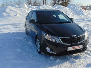 2013 Kia Rio 4-speed III, чёрный, 770000 рублей, вид 2