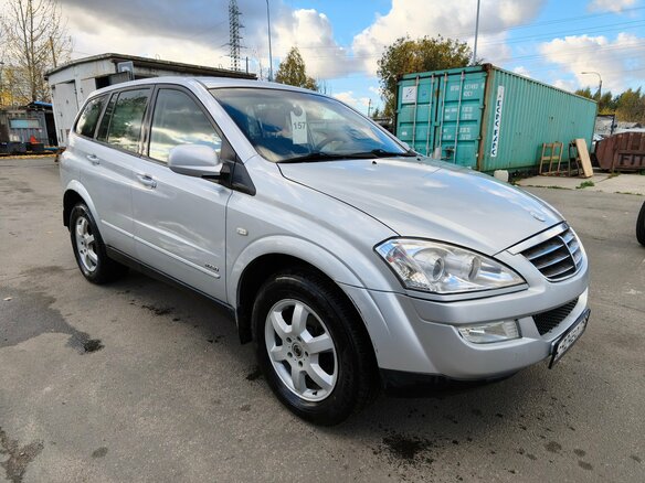 2011 SsangYong Kyron I Рестайлинг, серебристый - вид 2