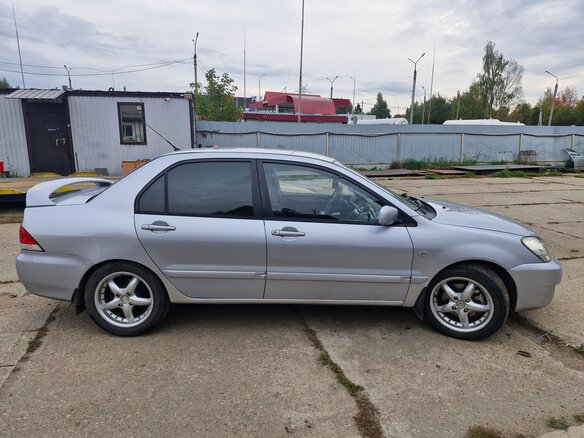 2006 Mitsubishi Lancer IX Рестайлинг, серебристый - вид 2