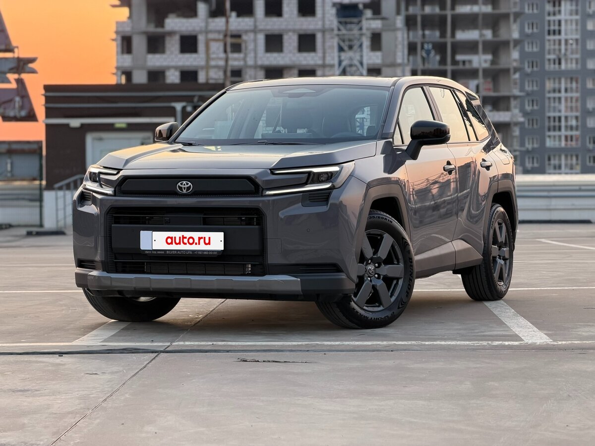 Открыть фотографии: Toyota RAV4 VI (XA60)