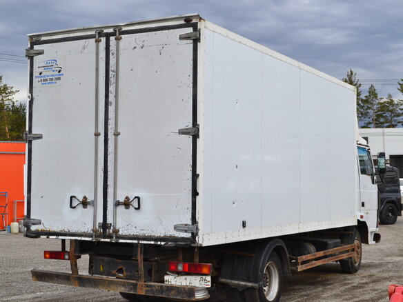 2008 TATA 613, белый - вид 2