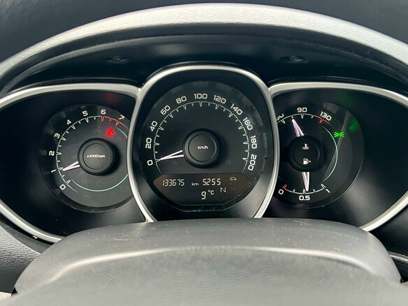 2015 Lada (ВАЗ) Vesta I, белый, 730000 рублей - вид 10