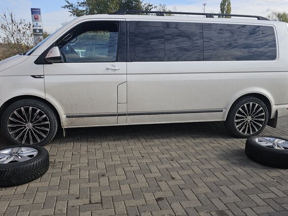 2016 Volkswagen Multivan Long T6, белый, 5800000 рублей - вид 2