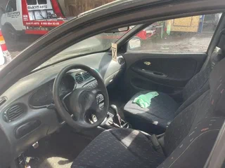 1997 Hyundai Lantra II, зелёный, 60000 рублей, вид 5