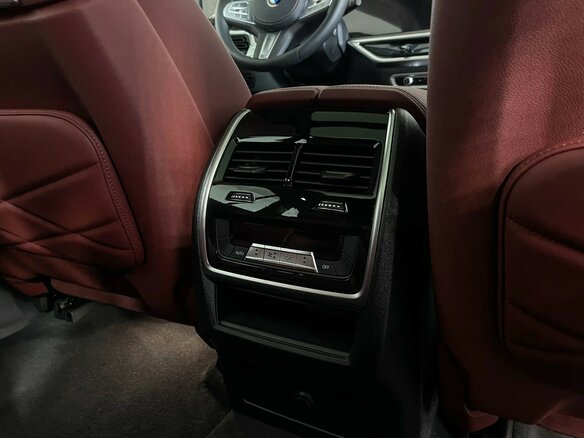 2025 BMW X5 Long 40Li IV (G05/G18) Рестайлинг, чёрный, 13150000 рублей - вид 24