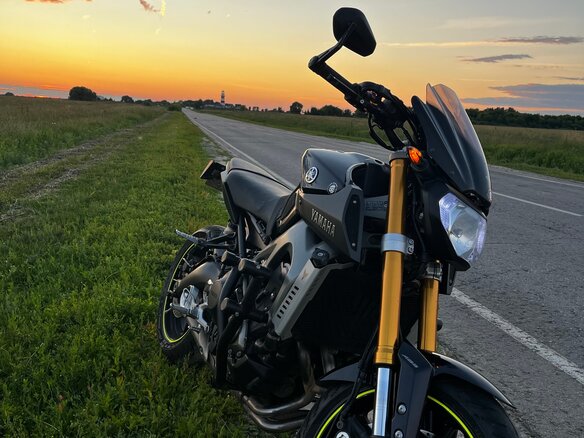 2015 Yamaha MT-09 (FZ-09), фиолетовый, 600000 рублей