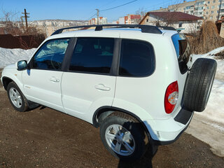 2014 Chevrolet Niva I Рестайлинг, белый, 595000 рублей, вид 5