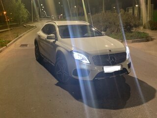 2017 Mercedes-Benz GLA 250 I (X156) Рестайлинг, белый, 2550000 рублей, вид 3