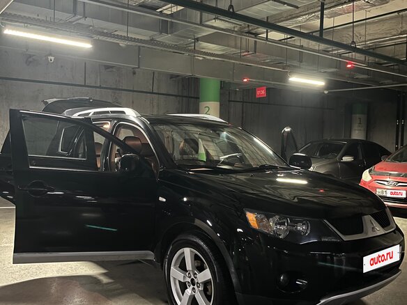 2008 Mitsubishi Outlander II, чёрный, 850000 рублей - вид 1