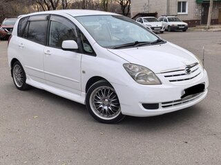 2002 Toyota Corolla Spacio II, белый, 500000 рублей, вид 1