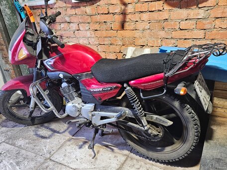 2011 Yamaha YBR125, красный, 150000 рублей, вид 2