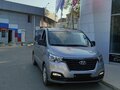 2019 Hyundai Grand Starex I Рестайлинг 2, серый, 4100000 рублей - вид 1