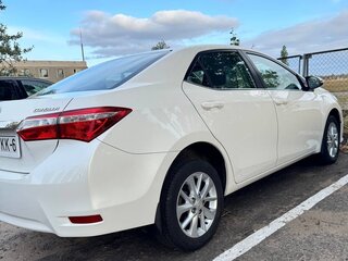 2016 Toyota Corolla XI (E160, E170, E180), белый, 1080000 рублей, вид 4