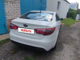 2014 Kia Rio III, белый, 590000 рублей, вид 3