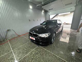 2017 BMW 5 серии 520i VII (G30/G31/G38), чёрный, 3700000 рублей, вид 4