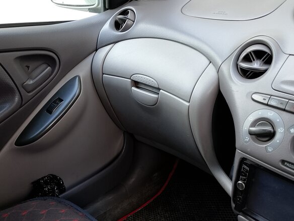 2000 Toyota Platz, серый - вид 3