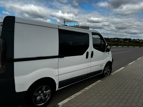 2005 Nissan Primastar, белый, 990000 рублей, вид 3