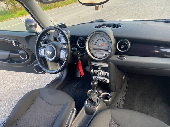 2008 Mini Hatch One II (R56), белый, 700000 рублей - вид 7