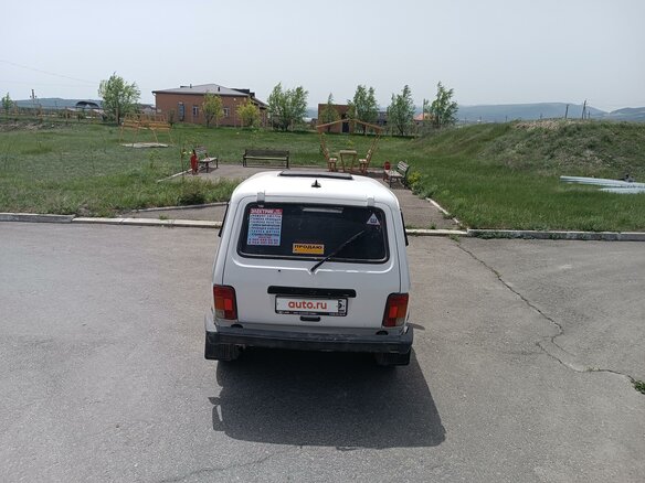 2010 Lada (ВАЗ) 2121 (4x4) I Рестайлинг, белый, 715000 рублей - вид 12