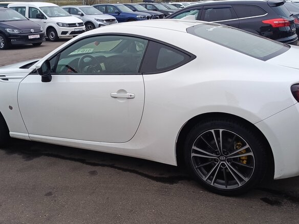 2016 Toyota GT86 I Рестайлинг, белый, 1926305 рублей - вид 8