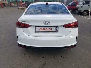 2021 Hyundai Solaris II Рестайлинг, белый, 1700000 рублей, вид 3
