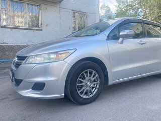 2010 Honda Stream II Рестайлинг, серебристый, 1370000 рублей, вид 2