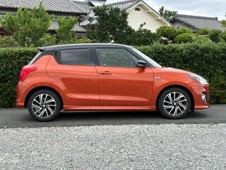 2022 Suzuki Swift V Рестайлинг, оранжевый, 1420000 рублей, вид 4