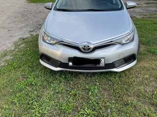 2018 Toyota Auris II Рестайлинг, серый, 1400000 рублей, вид 1