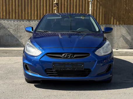 2011 Hyundai Solaris I, синий, 700000 рублей, вид 2