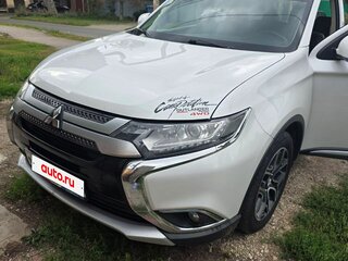 2015 Mitsubishi Outlander III Рестайлинг 2, белый, 1680000 рублей, вид 1