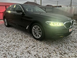 2020 BMW 5 серии 520i VII (G30/G31/G38) Рестайлинг, чёрный, 4190000 рублей, вид 1