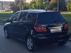 2010 Mercedes-Benz B-Класс 180 I (W245) Рестайлинг, чёрный, 765000 рублей, вид 2