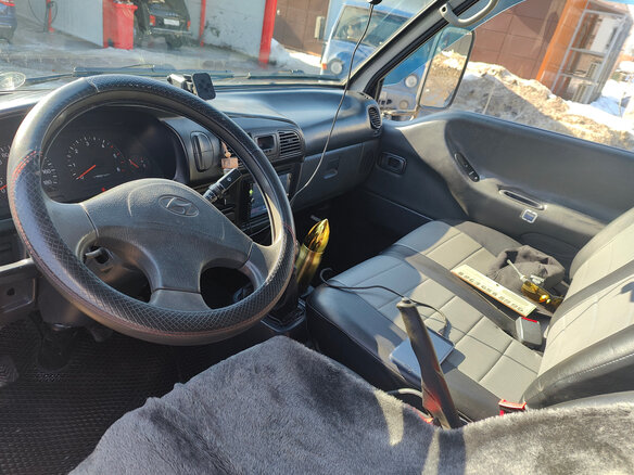 2011 Hyundai Porter, серебристый, 730000 рублей - вид 8