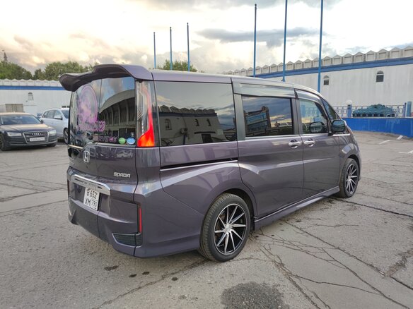 2017 Honda Stepwgn Spada V, фиолетовый, 1800000 рублей - вид 8