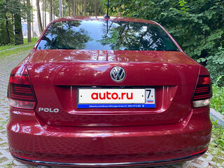 2019 Volkswagen Polo V Рестайлинг, красный, 1450000 рублей, вид 3