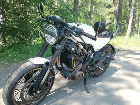 2018 Husqvarna Vitpilen 401, белый, 385000 рублей, вид 3