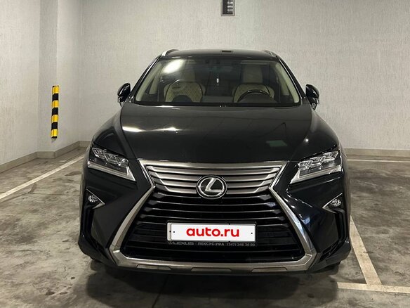 2017 Lexus RX 200t IV, чёрный, 3300000 рублей