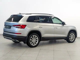 2021 Skoda Kodiaq I, серебристый, 2850000 рублей, вид 5