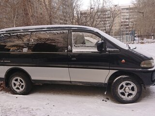 1994 Mitsubishi Delica IV, чёрный, 900000 рублей, вид 3