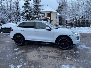 2012 Porsche Cayenne II (958), белый, 2450000 рублей, вид 2