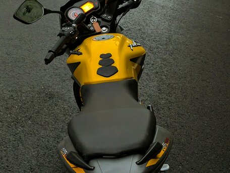 2021 Bajaj Pulsar NS 125, жёлтый, 130000 рублей, вид 4