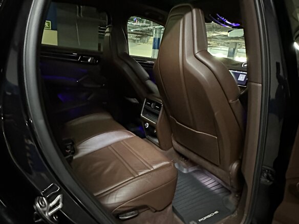 2018 Porsche Cayenne III, чёрный - вид 20