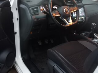 2019 Nissan Qashqai II Рестайлинг, белый, 1250000 рублей, вид 4