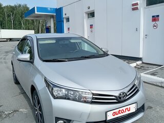 2013 Toyota Corolla XI (E160, E170, E180), серебристый, 1250000 рублей, вид 3