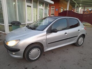 2004 Peugeot 206, серебристый, 255000 рублей, вид 2