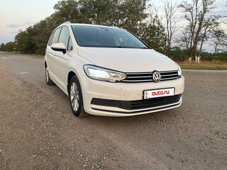 2017 Volkswagen Touran II, белый, 1650000 рублей, вид 5