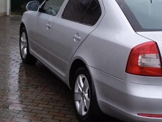 2010 Skoda Octavia II (A5) Рестайлинг, серебристый, 750000 рублей, вид 4