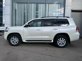 2020 Toyota Land Cruiser 200 Series Рестайлинг 2, белый, 8100000 рублей, вид 4